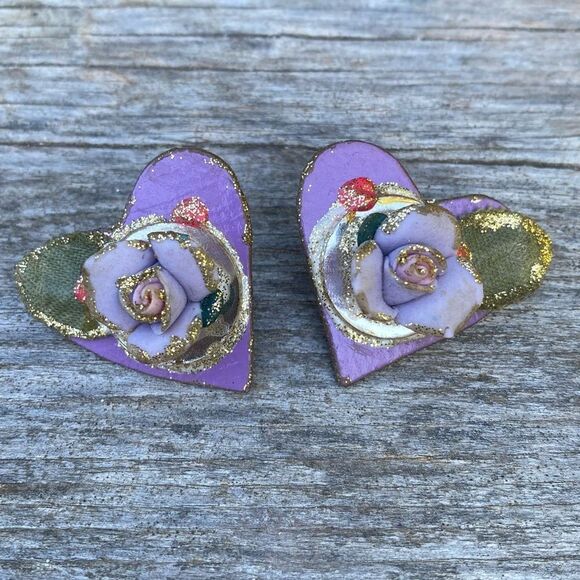 Handmade Purple/Lilac Heart Acrylic Stud Post Earrings. EUC - Picture 4 of 5